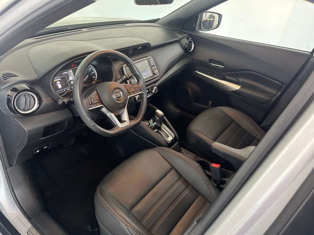 2020 Nissan Kicks SR