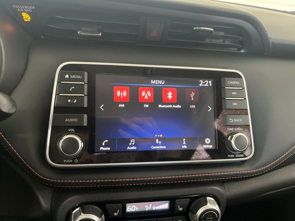2020 Nissan Kicks SR