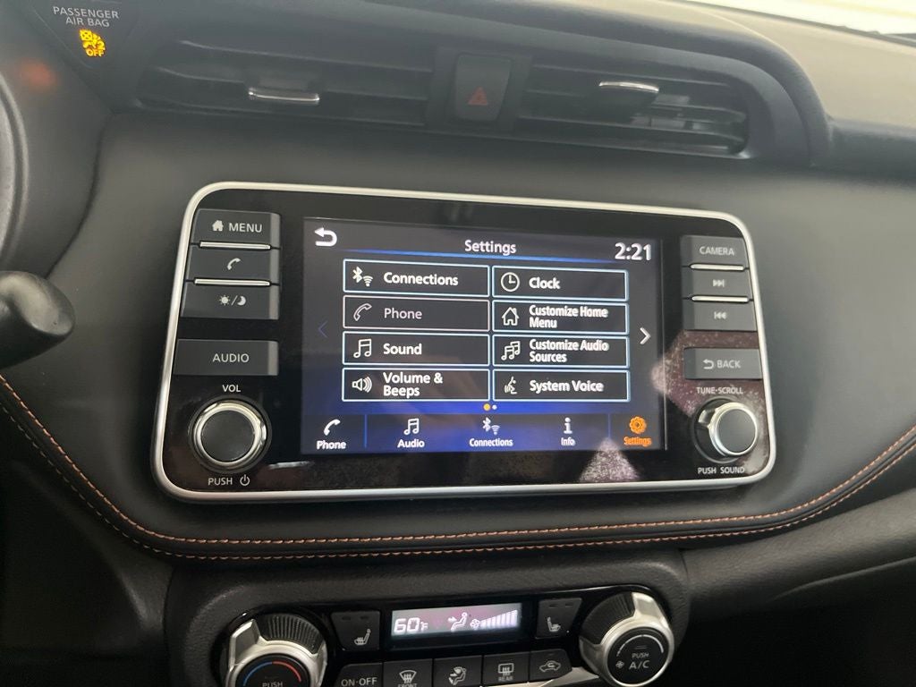 2020 Nissan Kicks SR