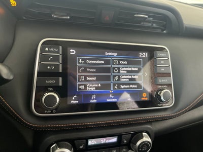 2020 Nissan Kicks SR