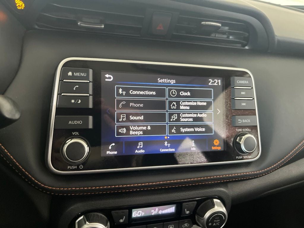 2020 Nissan Kicks SR