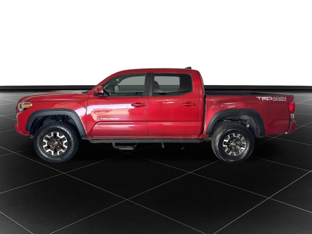 Used 2017 Toyota Tacoma TRD Off Road with VIN 3TMCZ5AN4HM102016 for sale in Kansas City