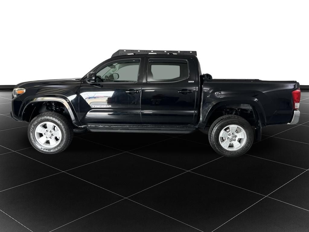 Used 2017 Toyota Tacoma SR5 with VIN 3TMCZ5AN5HM111310 for sale in Kansas City