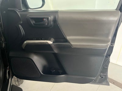 2017 Toyota Tacoma SR5 V6