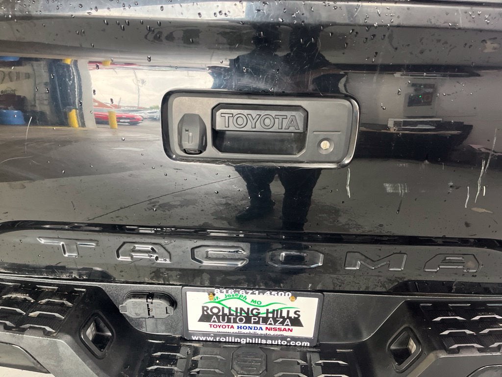 2022 Toyota Tacoma SR5 V6