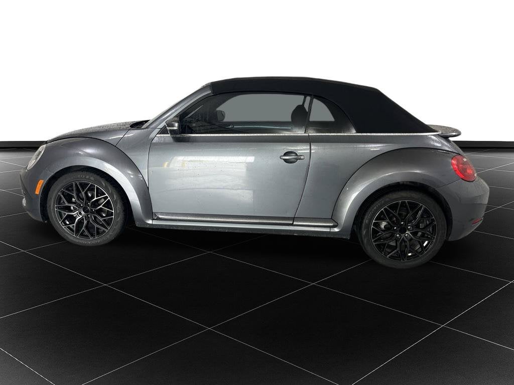 Used 2013 Volkswagen Beetle 2.5 with VIN 3VW5P7AT7DM814147 for sale in Kansas City