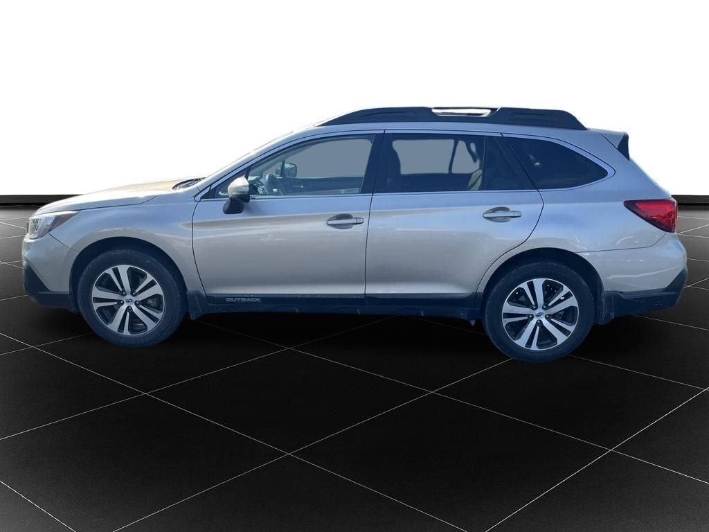 Used 2018 Subaru Outback Limited with VIN 4S4BSANC1J3338255 for sale in Kansas City