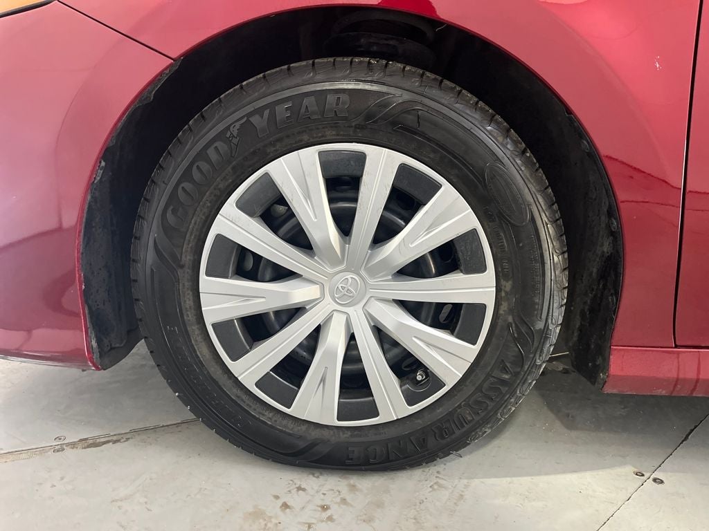 2018 Toyota Camry Hybrid LE