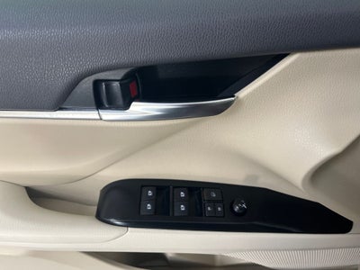 2018 Toyota Camry Hybrid LE