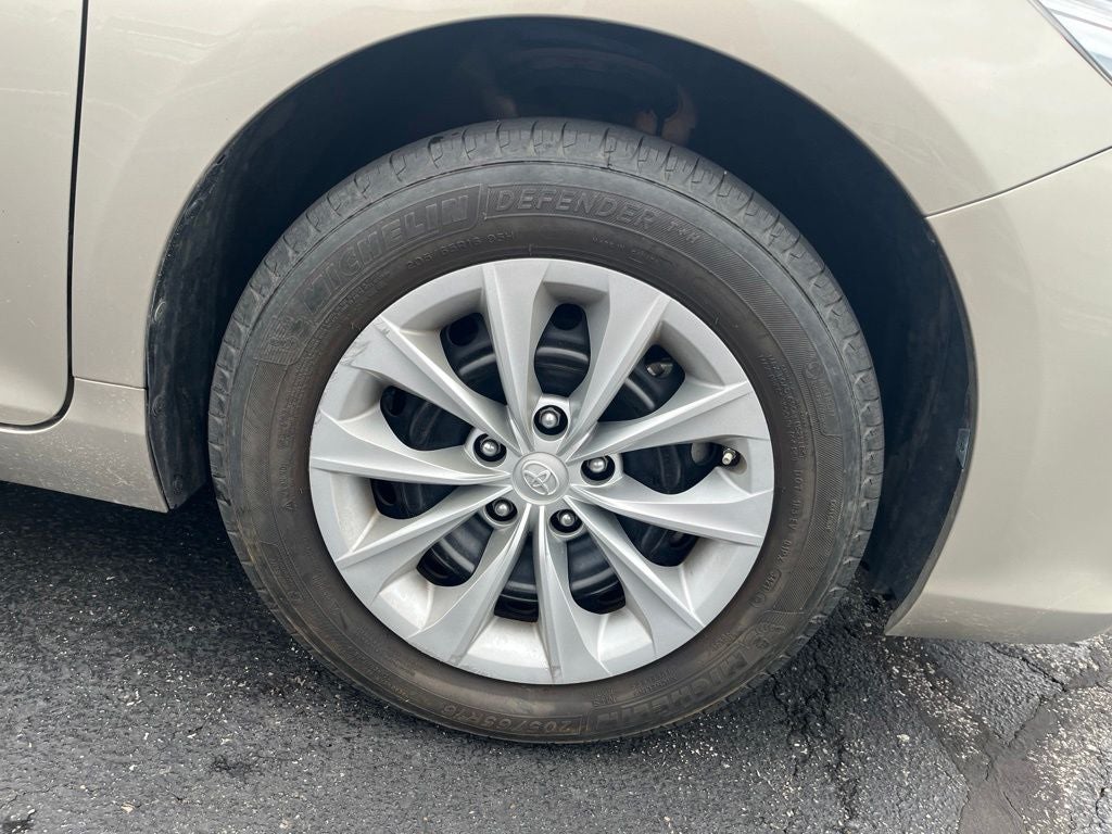 2017 Toyota Camry LE