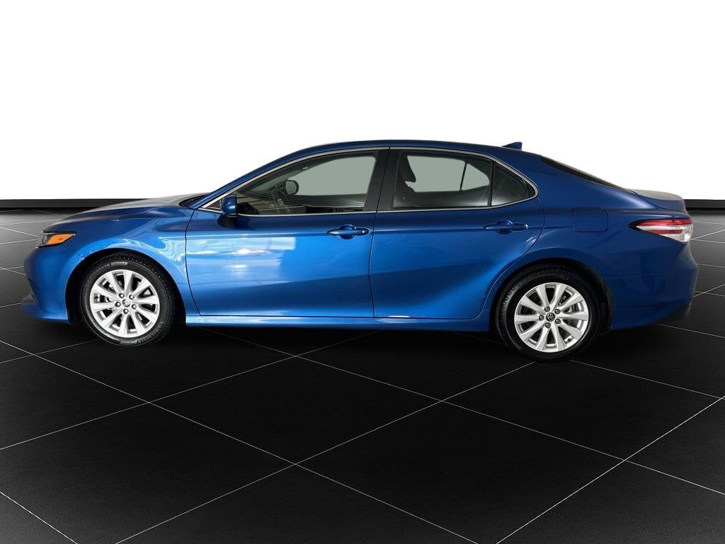 Used 2020 Toyota Camry LE with VIN 4T1C11BK6LU007946 for sale in Kansas City