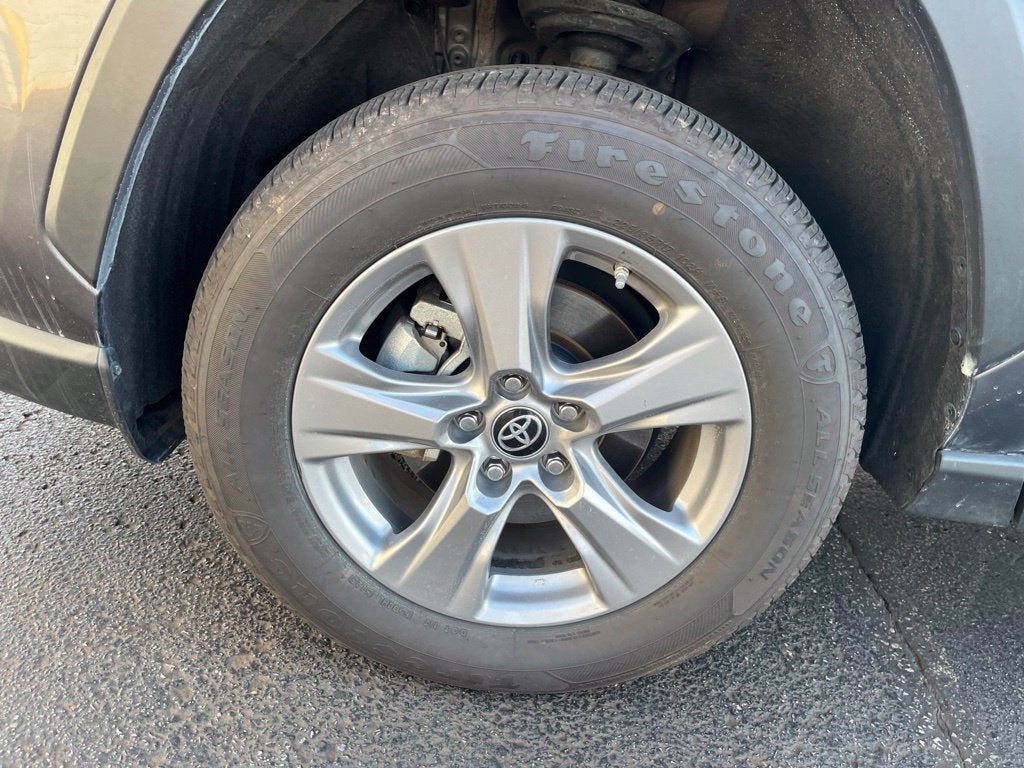 2024 Toyota RAV4 Hybrid LE