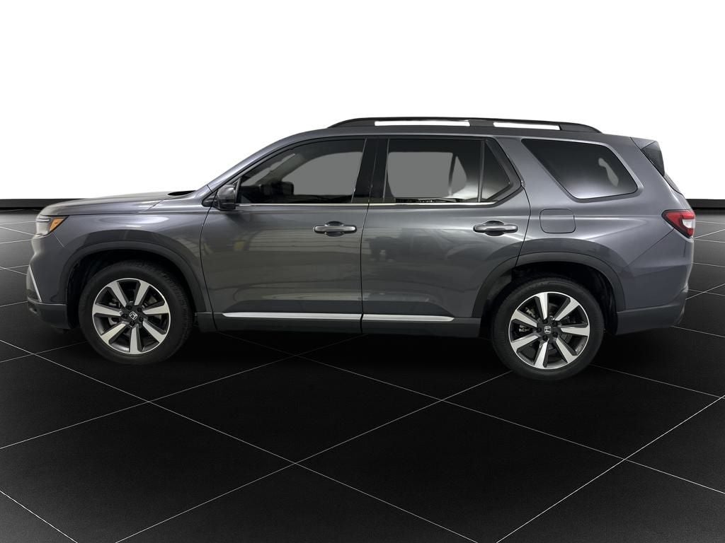 Used 2024 Honda Pilot Touring with VIN 5FNYG1H79RB037830 for sale in Kansas City