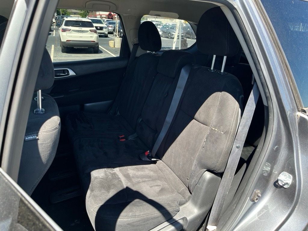 2015 Nissan Pathfinder S