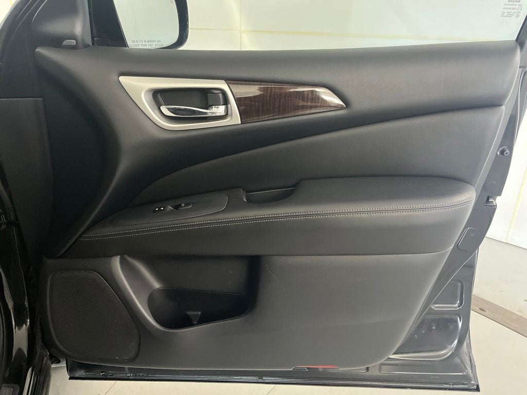 2015 Nissan Pathfinder Platinum