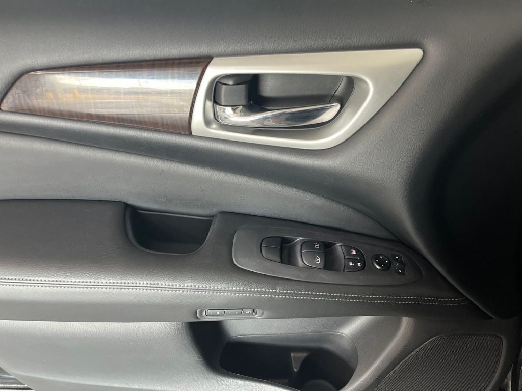 2015 Nissan Pathfinder Platinum