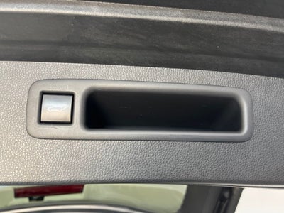 2020 Toyota Highlander LE