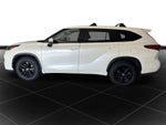 2020 Toyota Highlander LE