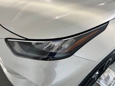 2020 Toyota Highlander LE