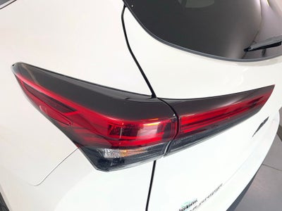 2020 Toyota Highlander LE