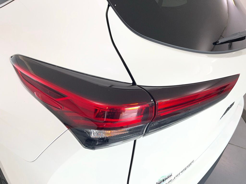 2020 Toyota Highlander LE