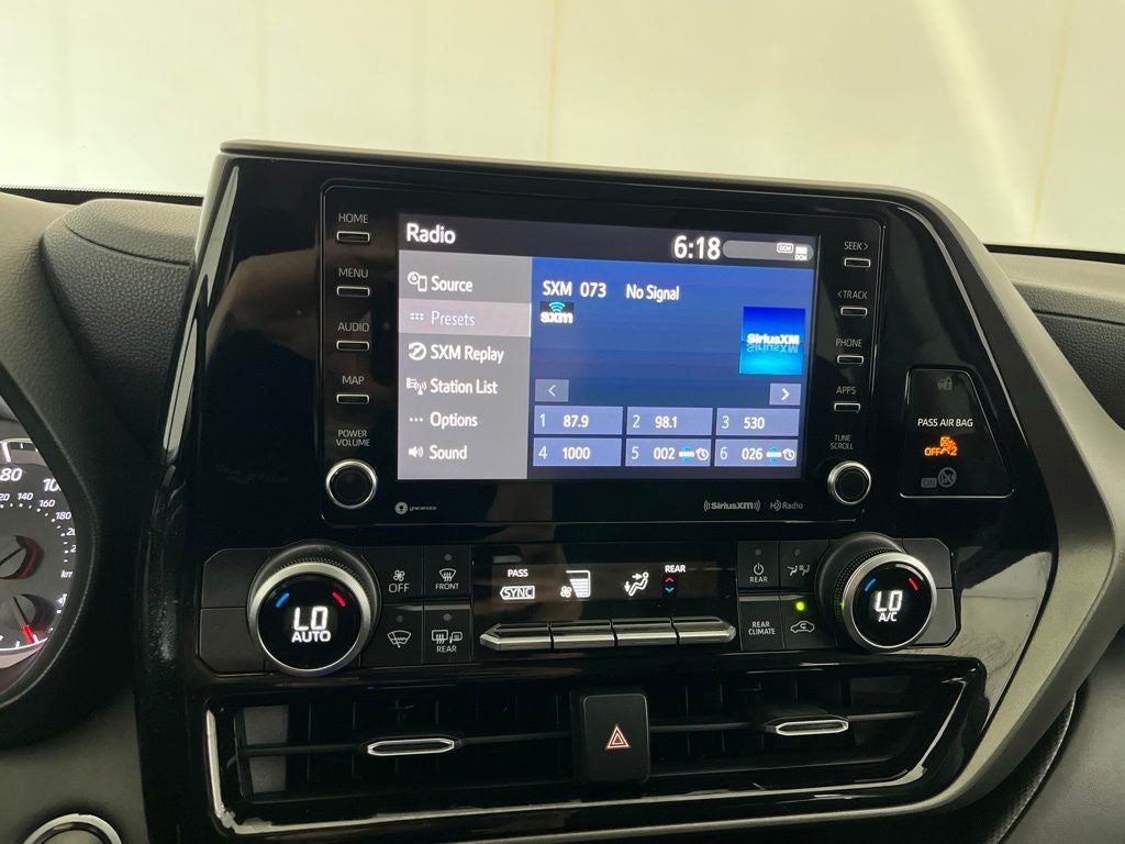 2020 Toyota Highlander LE