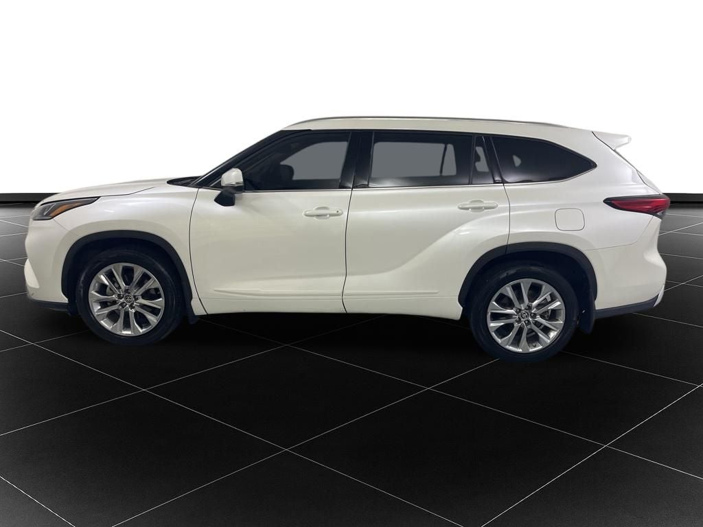 Used 2020 Toyota Highlander Limited with VIN 5TDDZRBH3LS051766 for sale in Kansas City