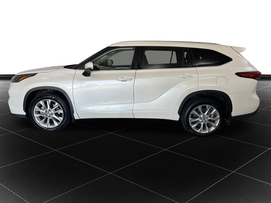 Used 2020 Toyota Highlander Limited with VIN 5TDDZRBH5LS031731 for sale in Kansas City