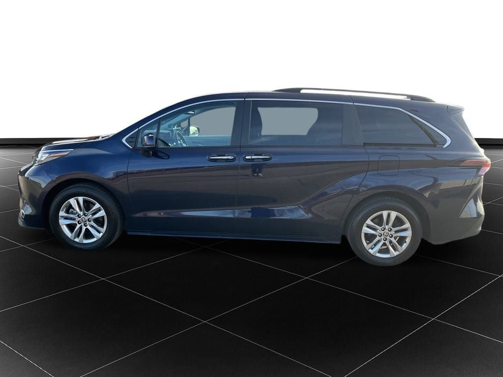 2024 Toyota Sienna XLE 7 Passenger