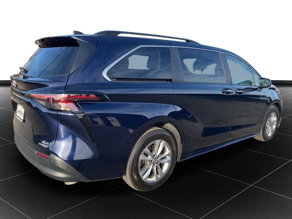 2024 Toyota Sienna XLE 7 Passenger