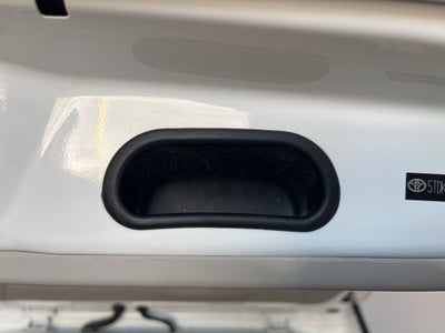 2014 Toyota Sienna LE 8 Passenger