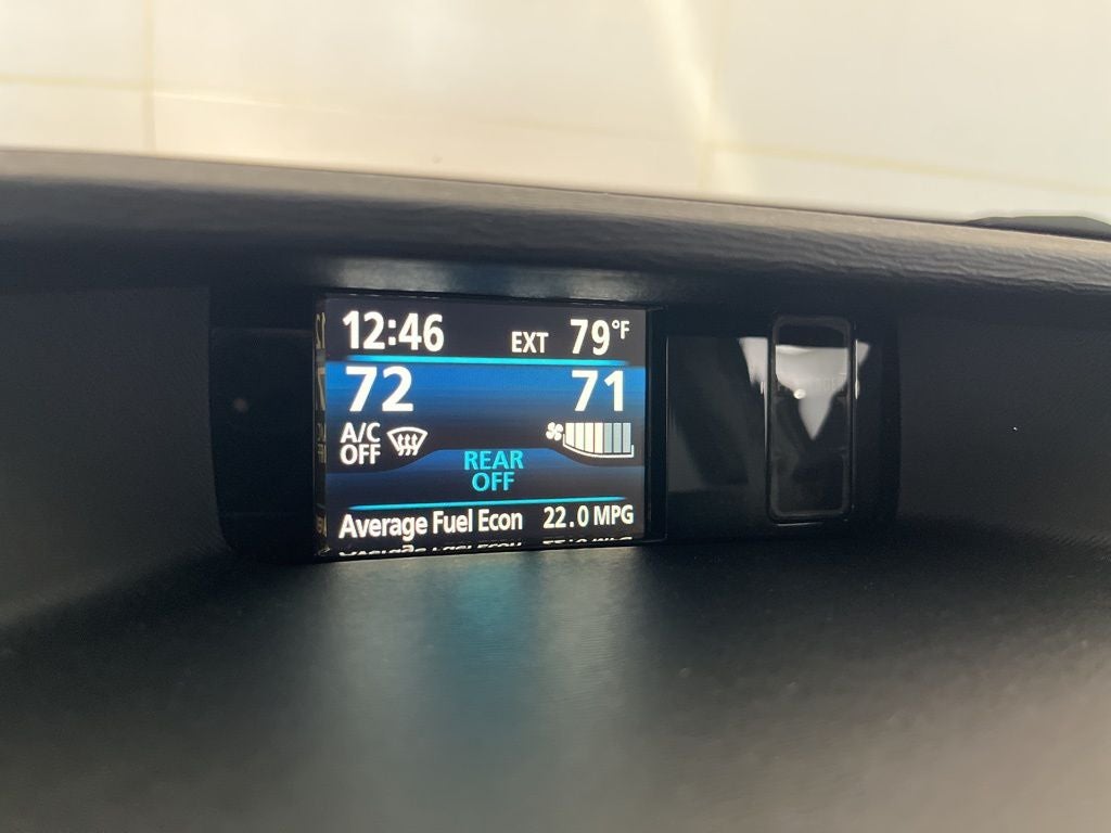 2014 Toyota Sienna LE 8 Passenger