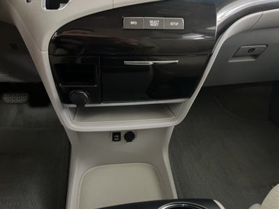 2014 Toyota Sienna LE 8 Passenger