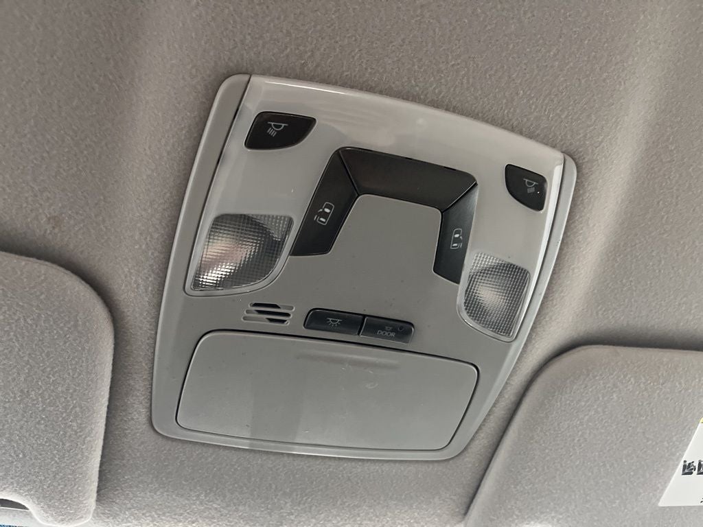 2014 Toyota Sienna LE 8 Passenger