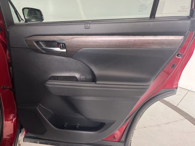 2021 Toyota Highlander Hybrid Limited