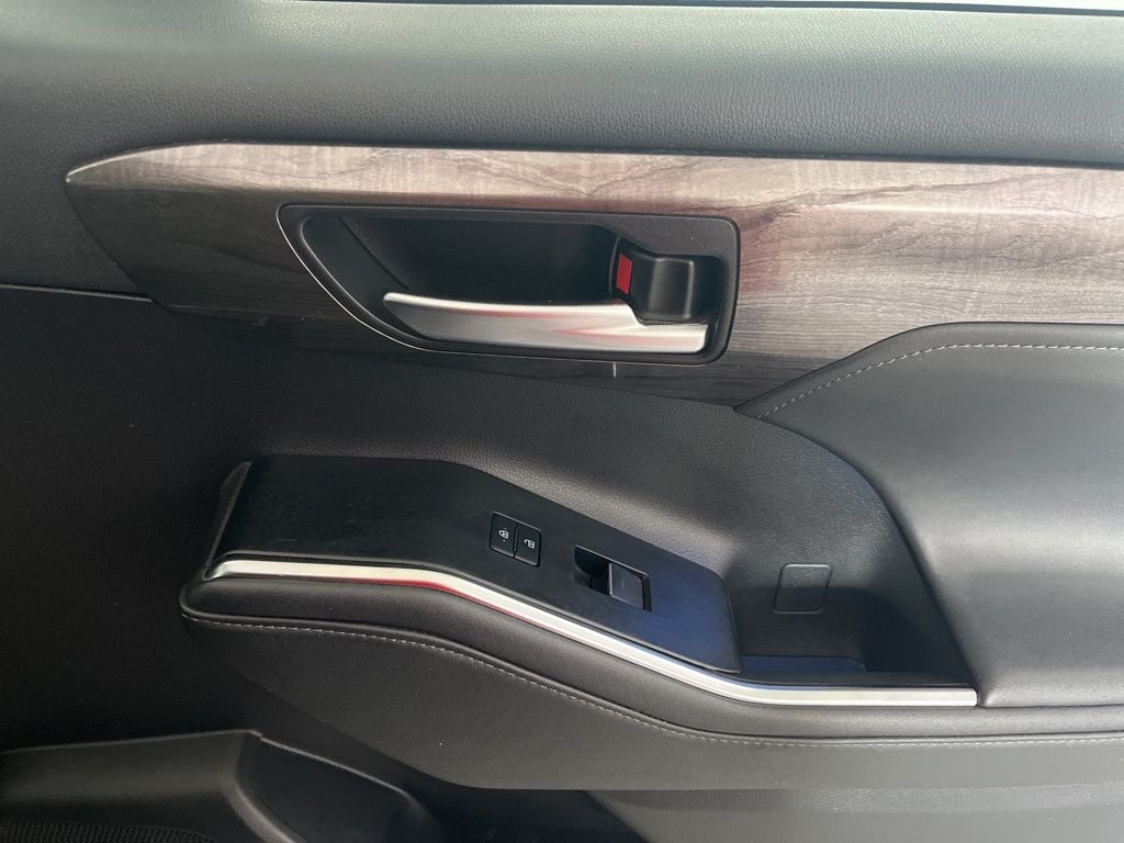 2021 Toyota Highlander Hybrid Limited