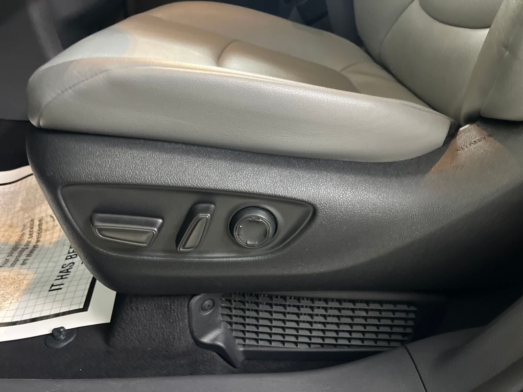 2024 Toyota Sienna XLE 7 Passenger