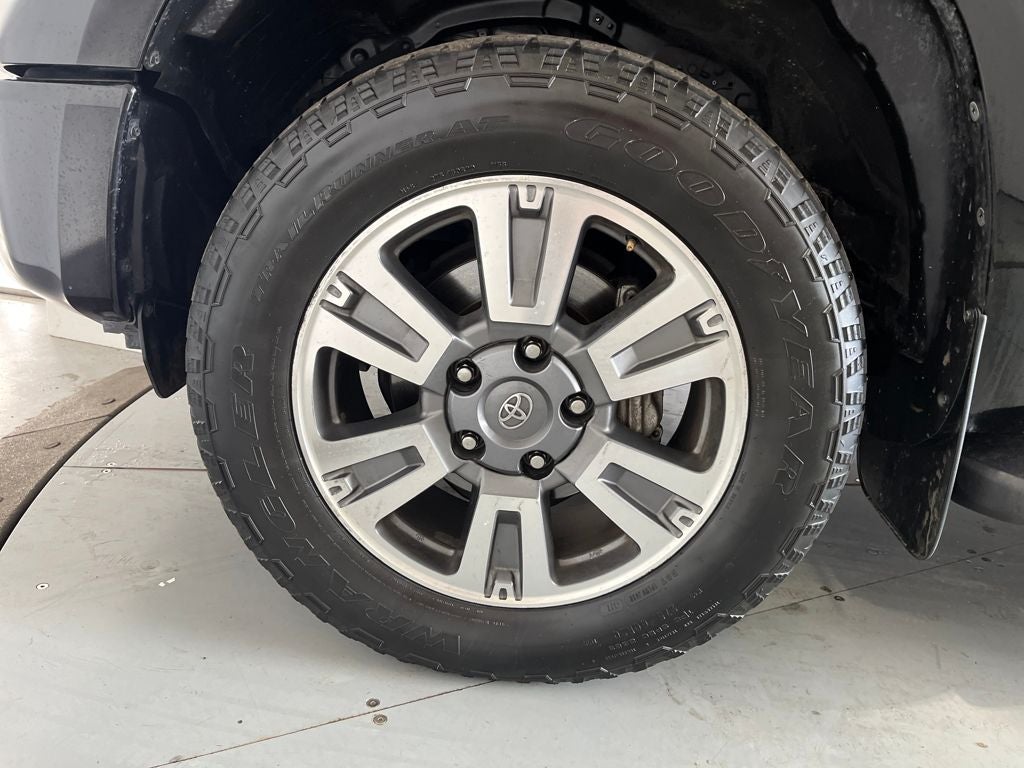 2019 Toyota Tundra Platinum 5.7L V8
