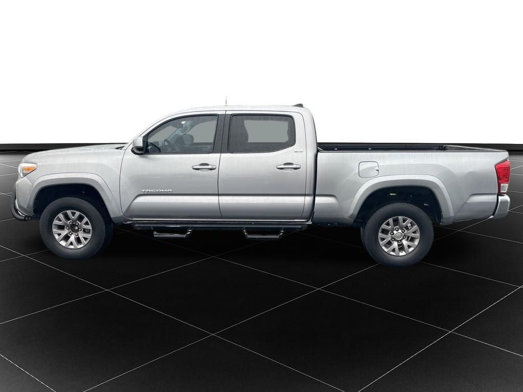 Used 2017 Toyota Tacoma SR5 with VIN 5TFBZ5DN3HX002037 for sale in Kansas City