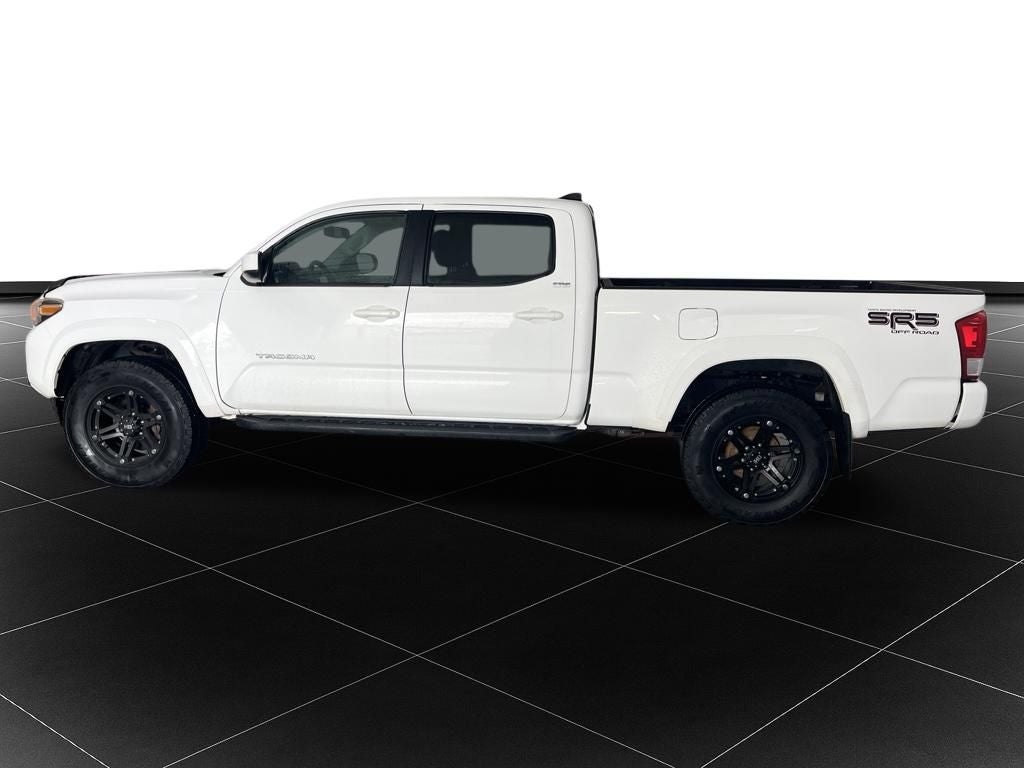 Used 2016 Toyota Tacoma SR5 with VIN 5TFDZ5BN9GX009455 for sale in Kansas City