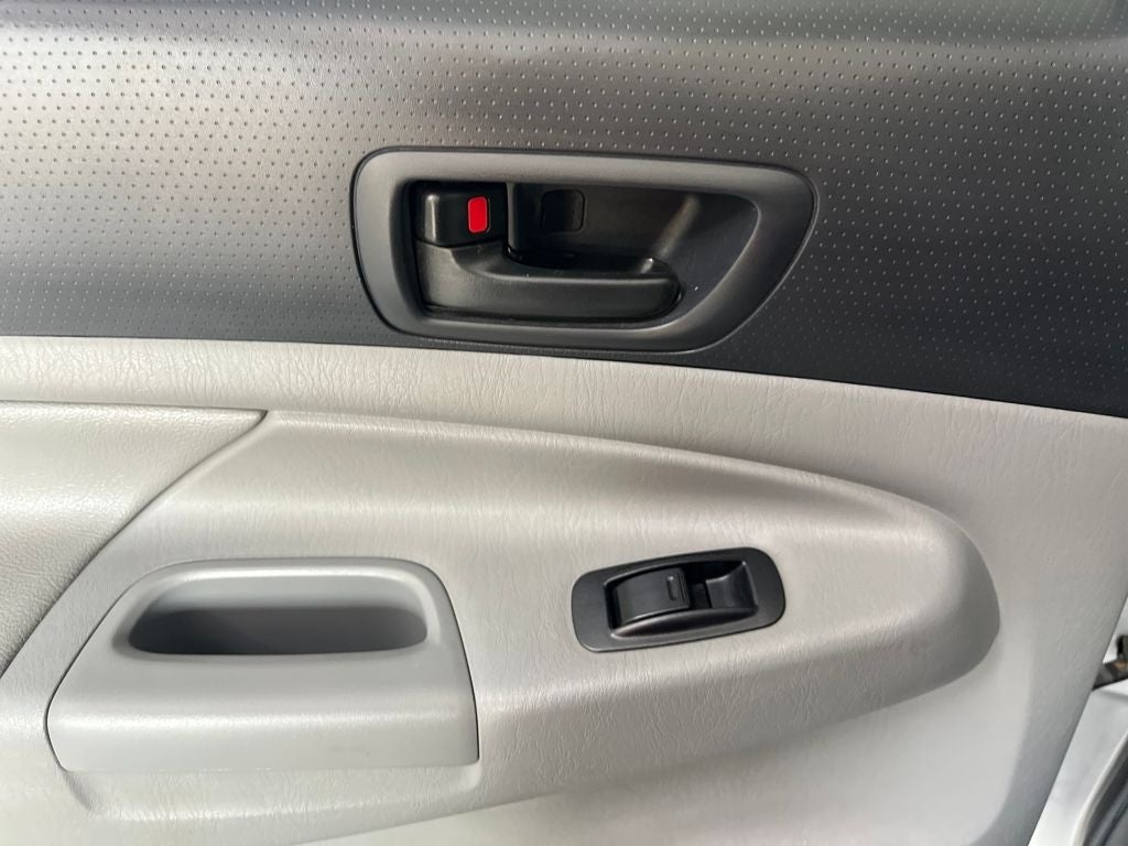 2015 Toyota Tacoma Base V6