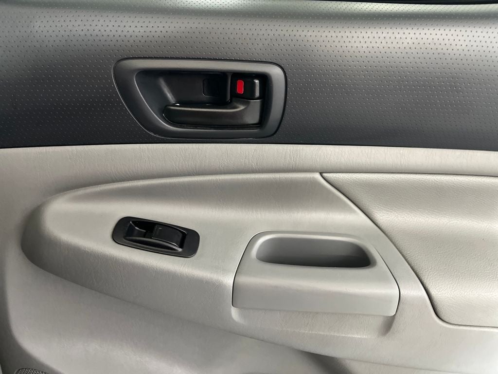 2015 Toyota Tacoma Base V6