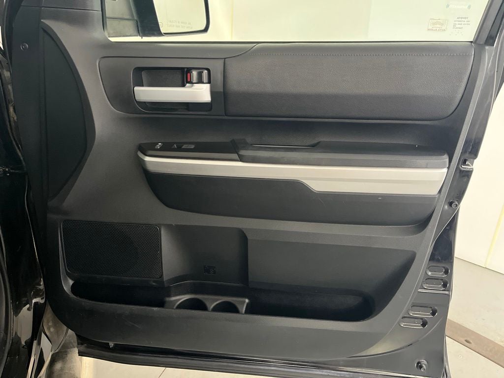2017 Toyota Tundra SR5