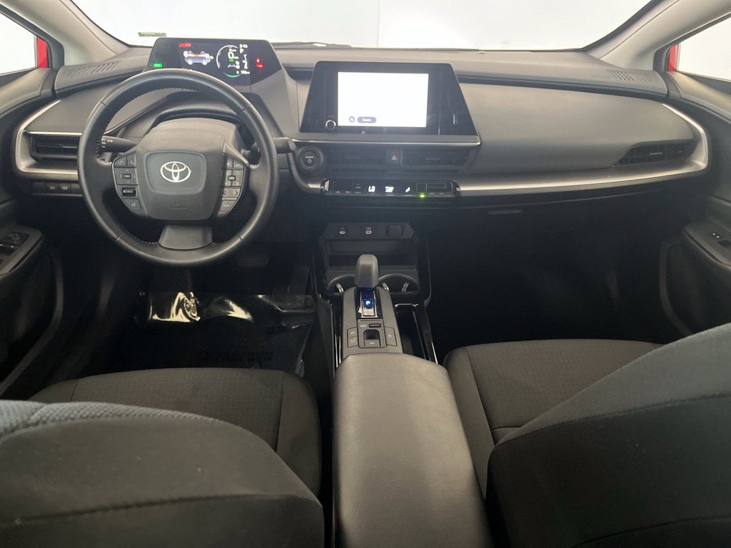 2025 Toyota Prius LE