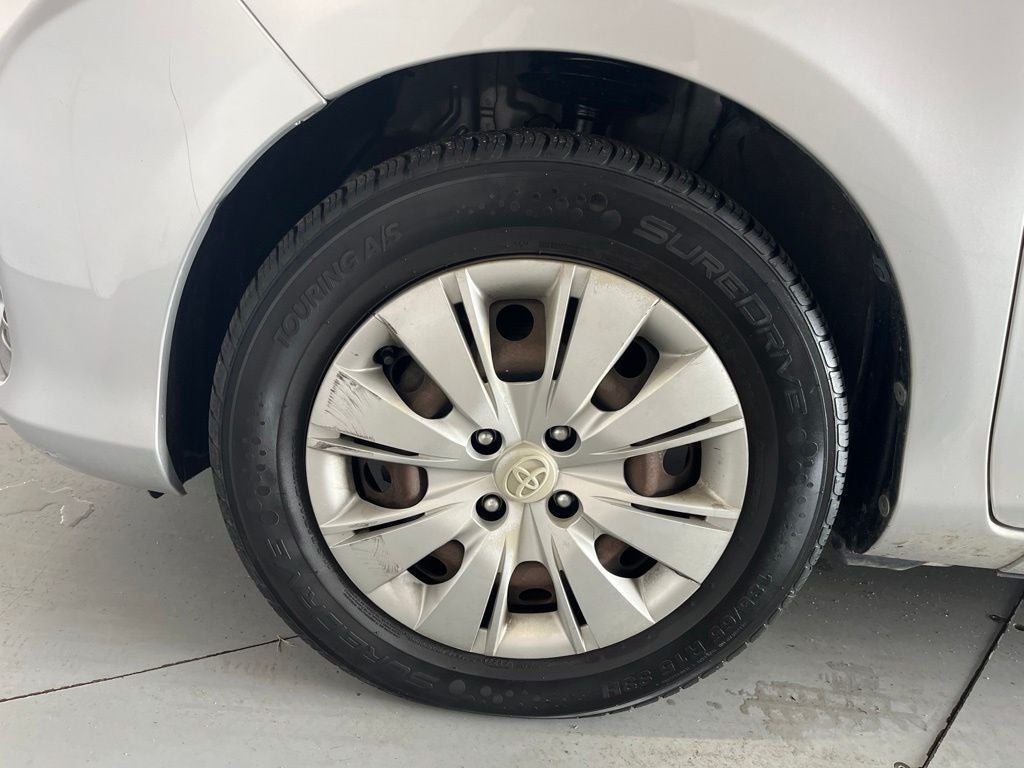 2012 Toyota Yaris LE