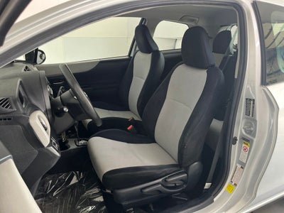 2012 Toyota Yaris LE