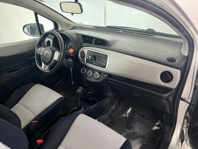 2012 Toyota Yaris LE