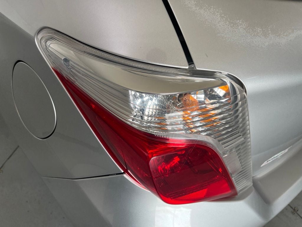 2012 Toyota Yaris LE