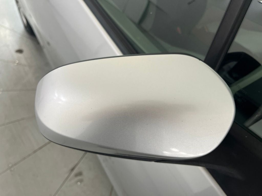 2012 Toyota Yaris LE