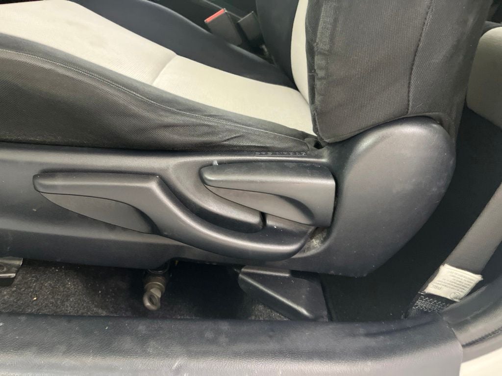 2012 Toyota Yaris LE